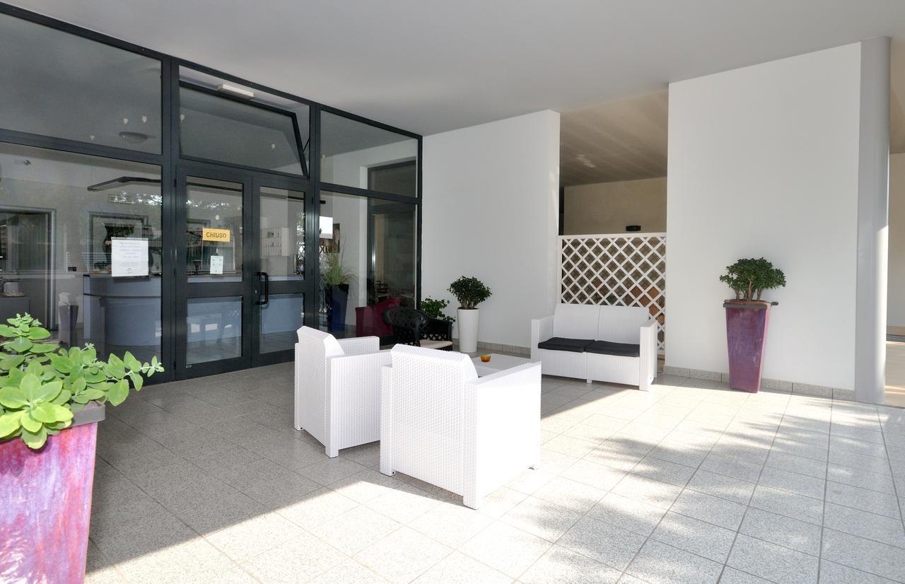 Residence Luxor Bibione Exterior photo
